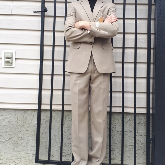 Michael Kors Boys 2-piece Suit - Picture 2 of 6